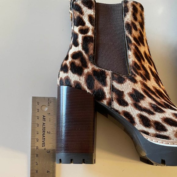 Tory Burch Miller Lug Booties leopard 5.5 - Picture 3 of 10